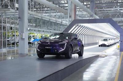 長安汽車數(shù)智工廠揭幕 賦能阿維塔科技智造邁上新臺階